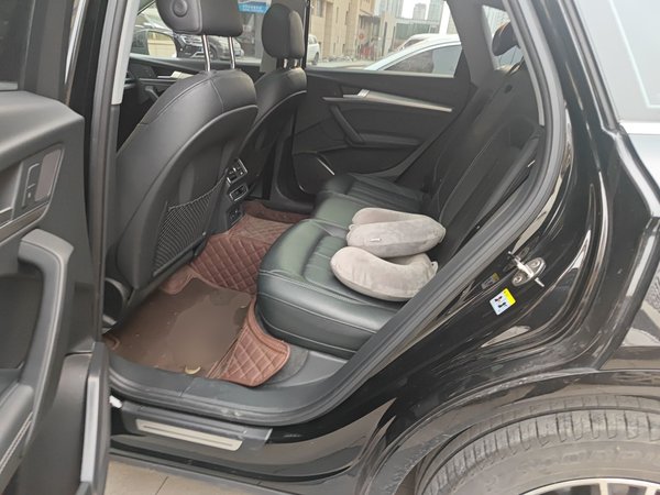 Audi Q5L 2020, 68500 км, за 28374 USD - фото 10