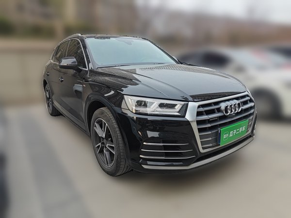 Audi Q5L 2020, 68500 км, за 28374 USD