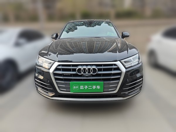 Audi Q5L · 2020 год