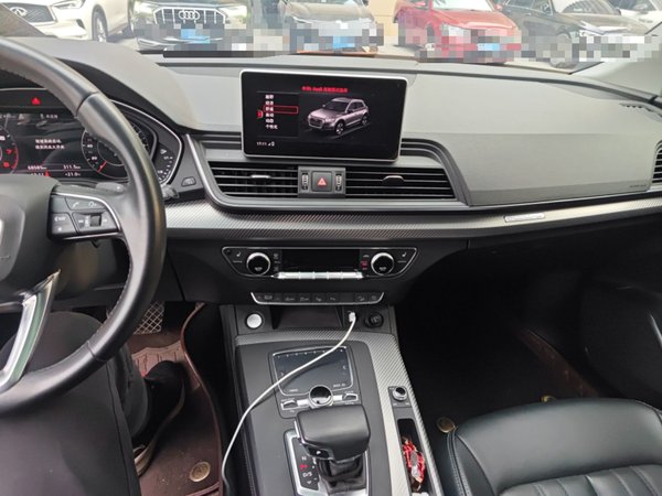 Audi Q5L 2020, 68500 км, за 28374 USD - фото 16