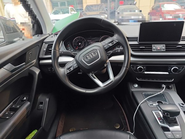 Audi Q5L 2020, 68500 км, за 28374 USD - фото 12