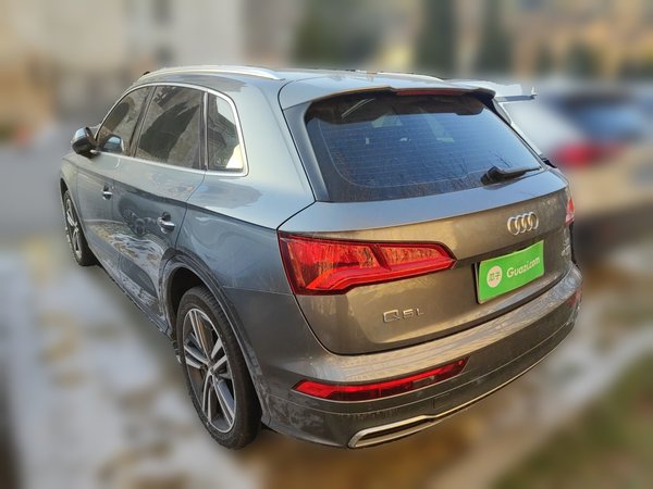 Audi Q5L 2020, 61500 км, за 31309 USD