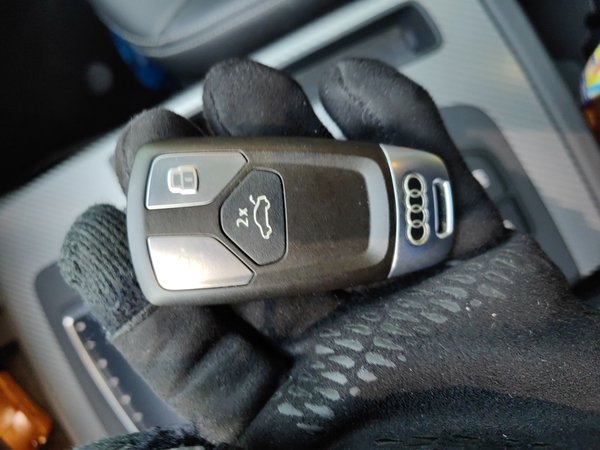 Audi Q5L 2020, 61500 км, за 31309 USD - фото 9