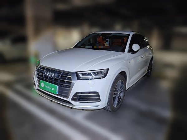 Audi Q5L · 2020 год