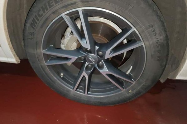 Audi Q5L 2020, 97900 км, за 21680 USD