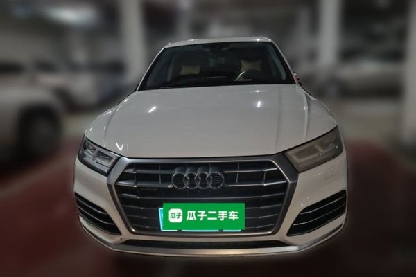 Audi Q5L 2020, 97900 км, за 21680 USD