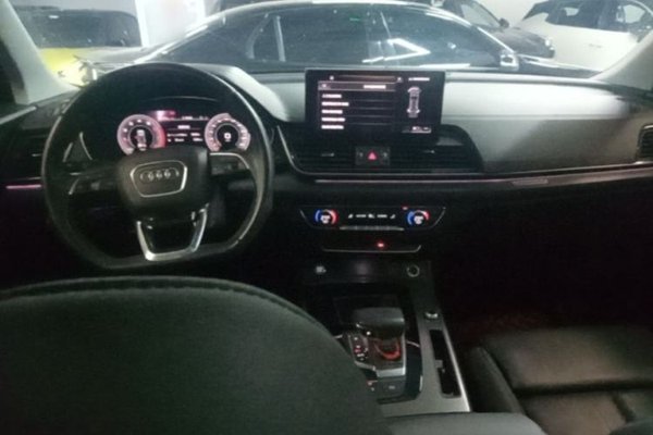Audi Q5L 2021, 101400 км, за 24656 USD - фото 13