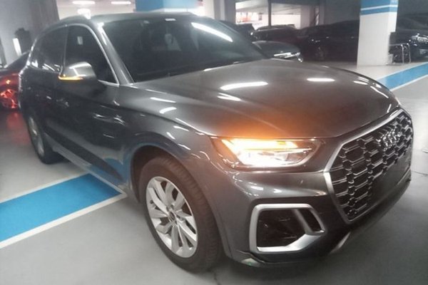 Audi Q5L 2021, 101400 км, за 24656 USD