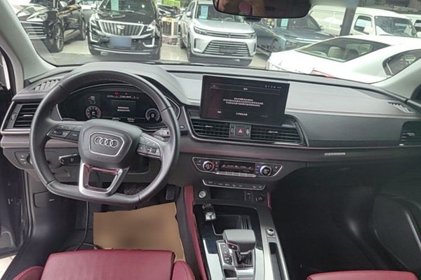 Audi Q5L 2021, 62500 км, за 26366 USD - фото 12