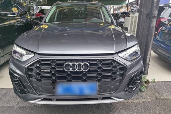 Audi Q5L 2021, 62500 км, за 26366 USD