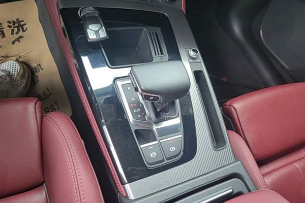 Audi Q5L 2021, 62500 км, за 26366 USD - фото 16
