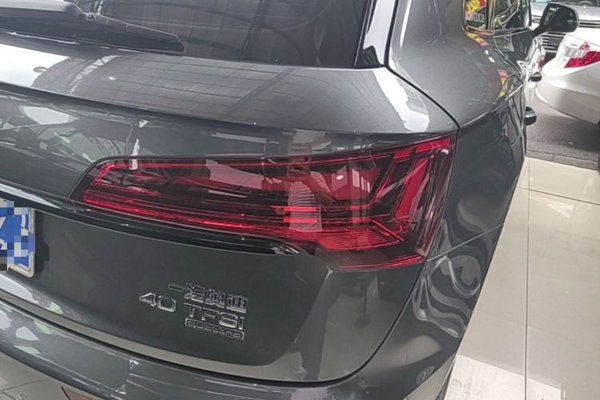Audi Q5L 2021, 62500 км, за 26366 USD - фото 9