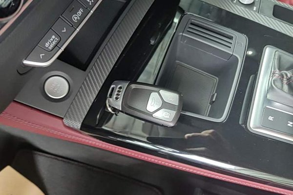 Audi Q5L 2021, 62500 км, за 26366 USD - фото 23