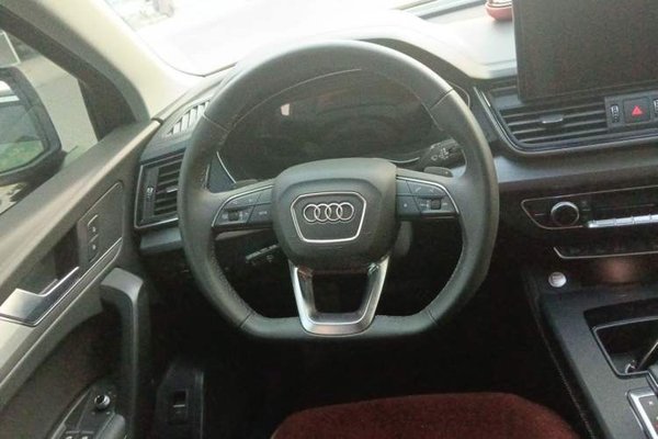 Audi Q5L 2022, 11000 км, за 33127 USD - фото 11
