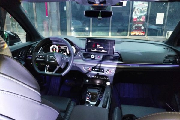 Audi Q5L 2022, 37800 км, за 27363 USD - фото 19
