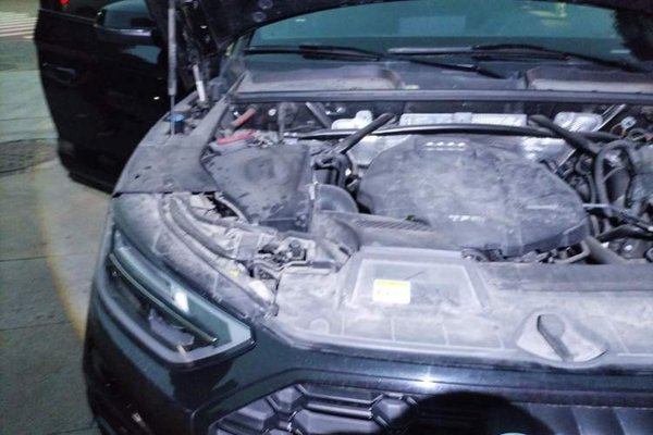 Audi Q5L 2022, 37800 км, за 27363 USD