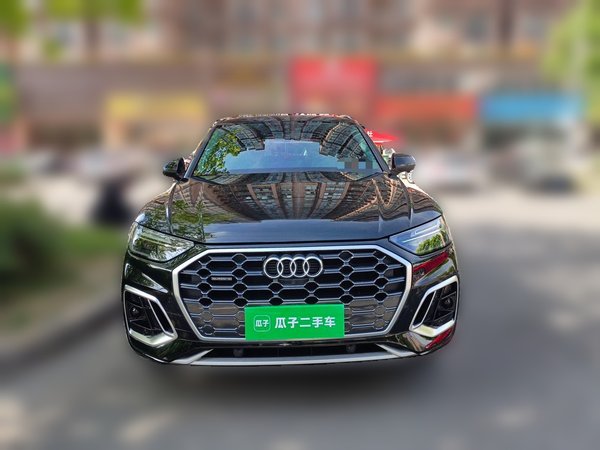 Audi Q5L 2022, 40599 км, за 33176 USD