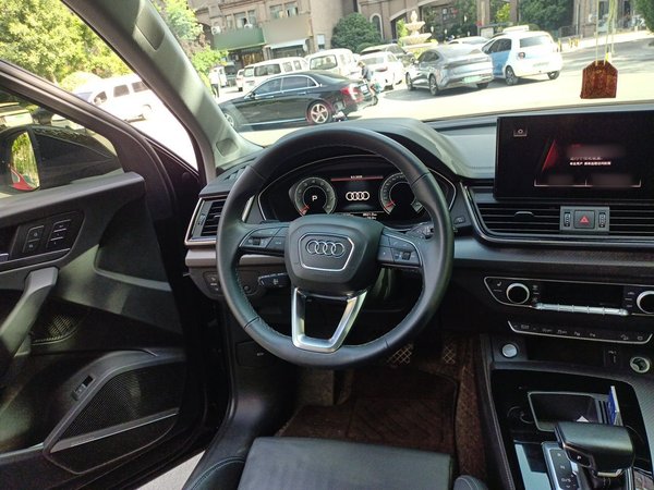 Audi Q5L 2022, 40599 км, за 33176 USD - фото 11