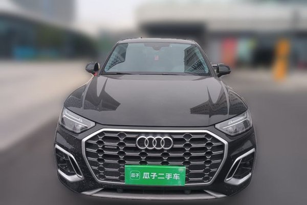 Audi Q5L 2022, 49900 км, за 32581 USD