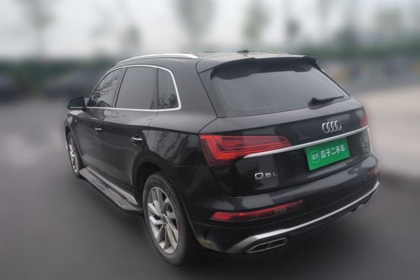 Audi Q5L 2022, 49900 км, за 32581 USD