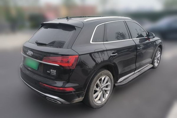 Audi Q5L 2022, 49900 км, за 32581 USD - фото 6