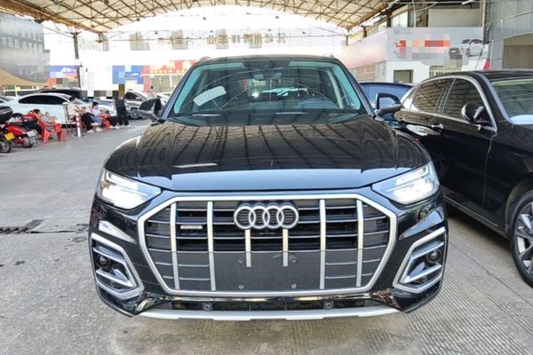 Audi Q5L 2022, 76900 км, за 29924 USD