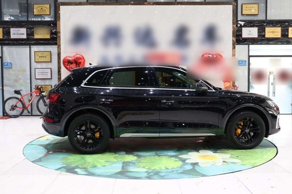 Audi Q5L 2022, 82900 км, за 28489 USD