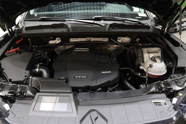 Audi Q5L 2022, 82900 км, за 28489 USD - фото 25