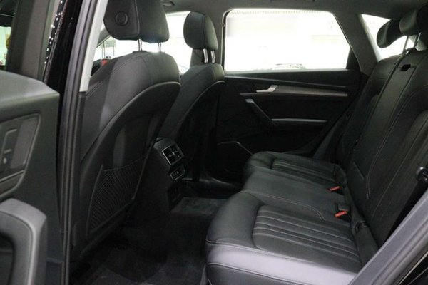 Audi Q5L 2022, 82900 км, за 28489 USD - фото 21