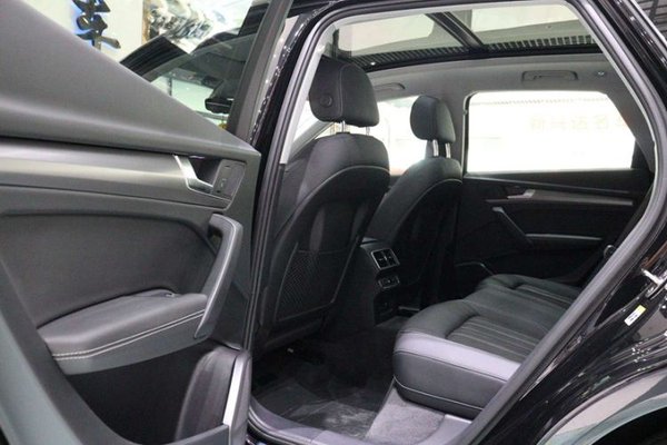 Audi Q5L 2022, 82900 км, за 28489 USD - фото 22
