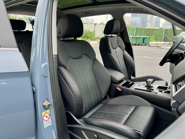 Audi Q5L 2022, 59800 км, за 30966 USD - фото 28