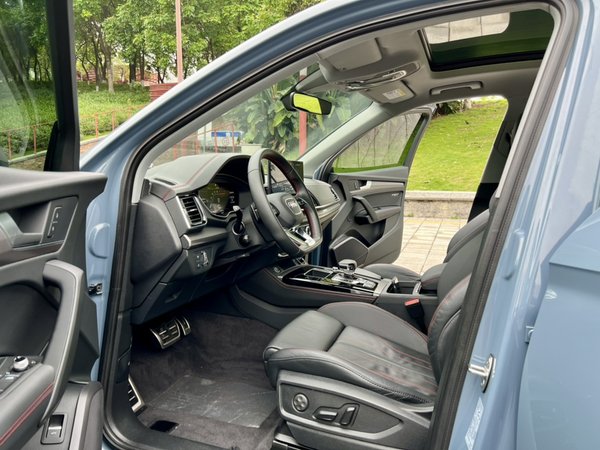 Audi Q5L 2022, 59800 км, за 30966 USD - фото 27