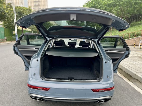 Audi Q5L 2022, 59800 км, за 30966 USD - фото 20