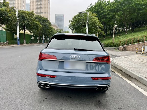 Audi Q5L 2022, 59800 км, за 30966 USD