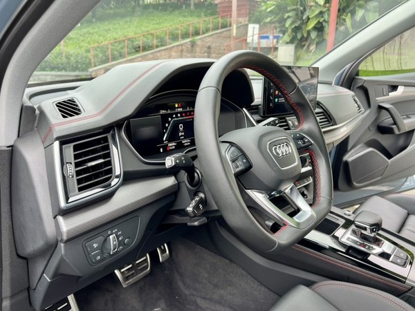 Audi Q5L 2022, 59800 км, за 30966 USD - фото 23