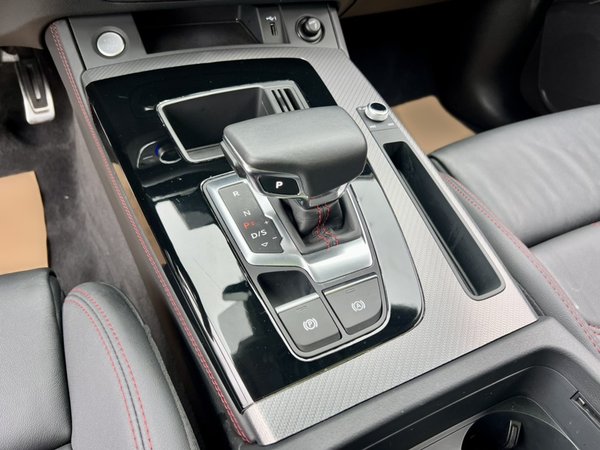 Audi Q5L 2022, 59800 км, за 30966 USD - фото 17