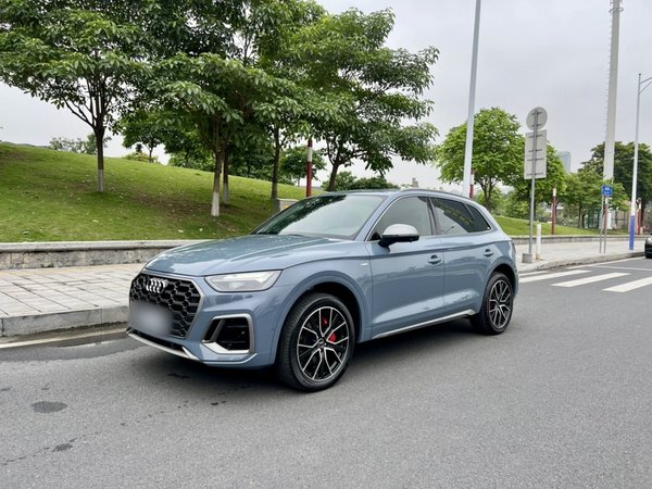 Audi Q5L 2022, 59800 км, за 30966 USD
