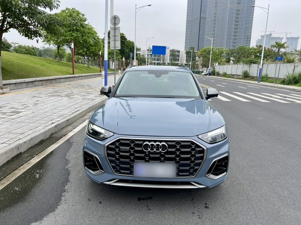 Audi Q5L 2022, 59800 км, за 30966 USD