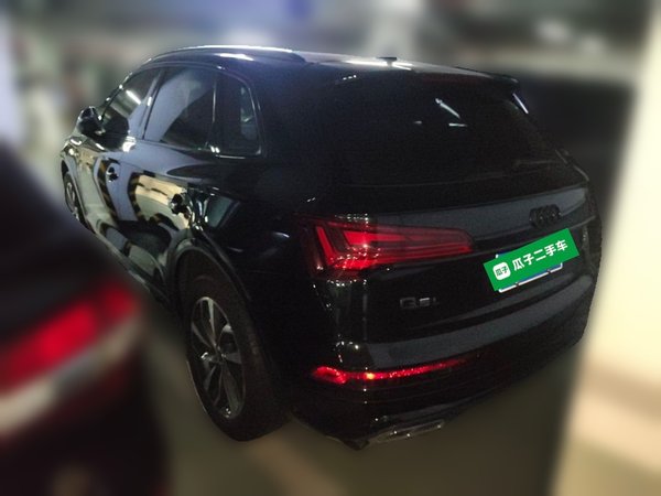Audi Q5L 2023, 22900 км, за 30470 USD