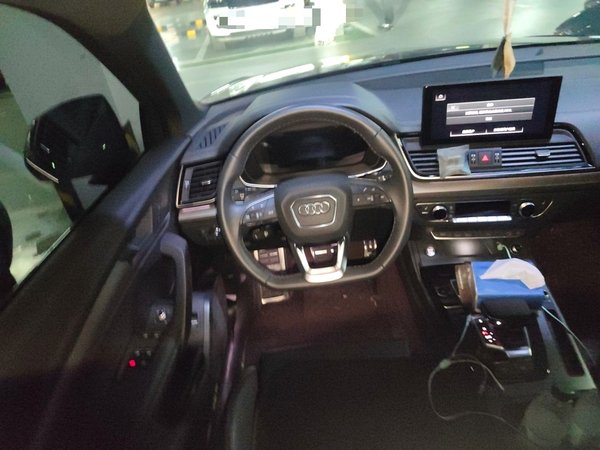 Audi Q5L 2023, 22900 км, за 30470 USD - фото 11