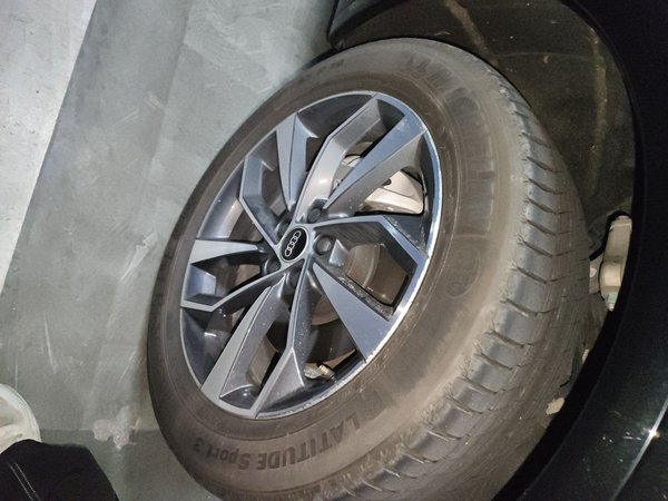 Audi Q5L 2023, 22900 км, за 30470 USD - фото 8
