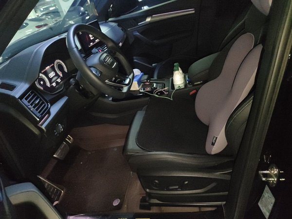 Audi Q5L 2023, 22900 км, за 30470 USD - фото 17