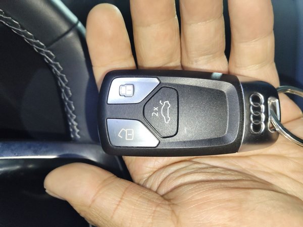 Audi Q5L 2023, 22500 км, за 34637 USD - фото 13