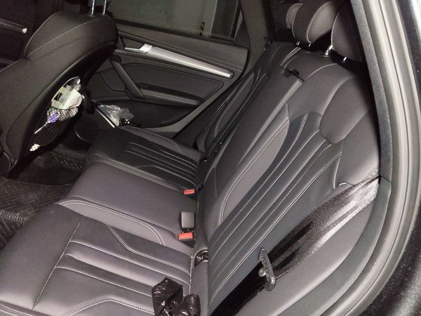 Audi Q5L 2023, 22500 км, за 34637 USD - фото 19