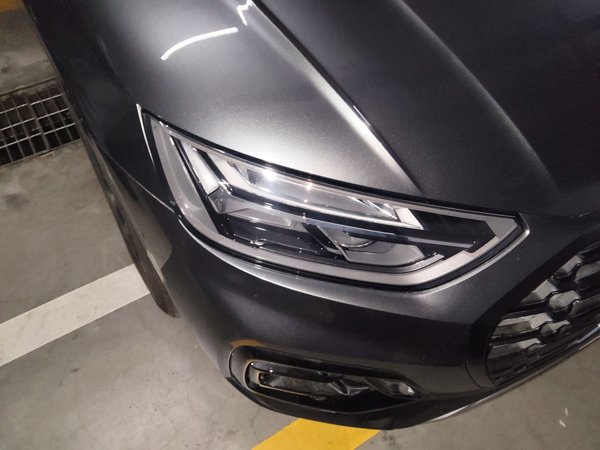 Audi Q5L 2023, 22500 км, за 34637 USD