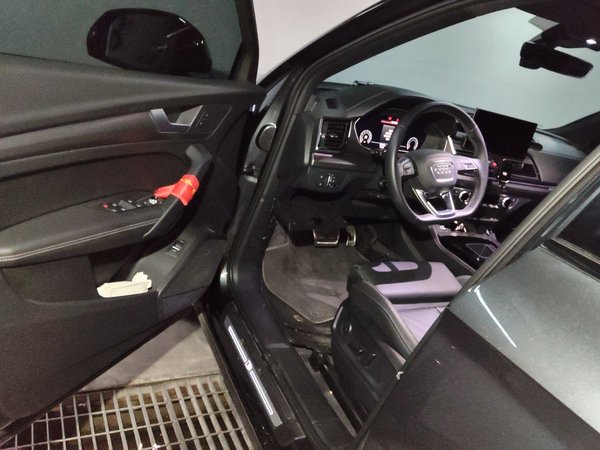 Audi Q5L 2023, 22500 км, за 34637 USD - фото 15