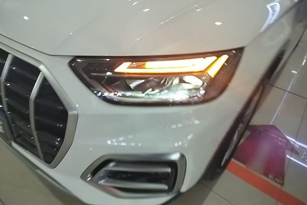 Audi Q5L 2023, 29400 км, за 33799 USD - фото 9