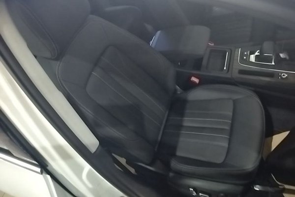 Audi Q5L 2023, 29400 км, за 33799 USD - фото 23