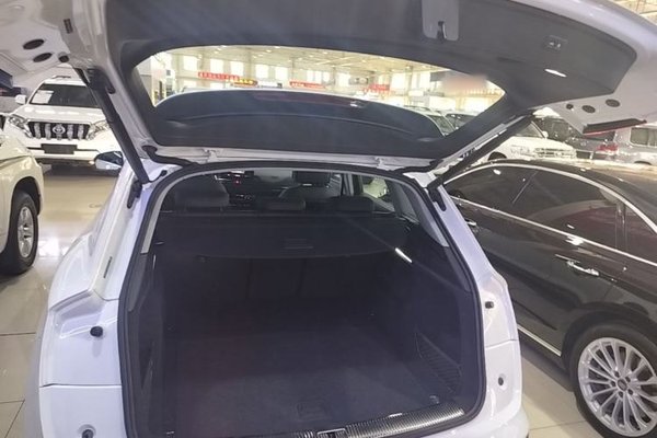 Audi Q5L 2023, 29400 км, за 33799 USD - фото 26