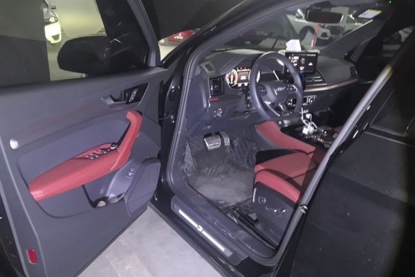 Audi Q5L 2024, 17700 км, за 31841 USD - фото 16